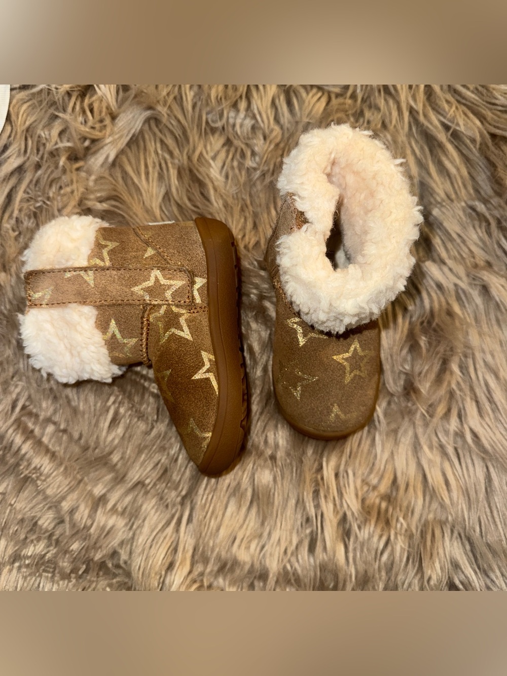 UGG Toddler Sammee Boots w/ iridescent stars, Sherpa lining, thick sole winter 5